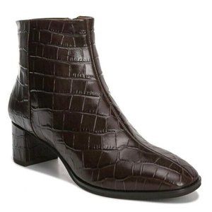 Via Spiga Vinson Croc Embossed Bootie Burgandy Size 7 Brand New